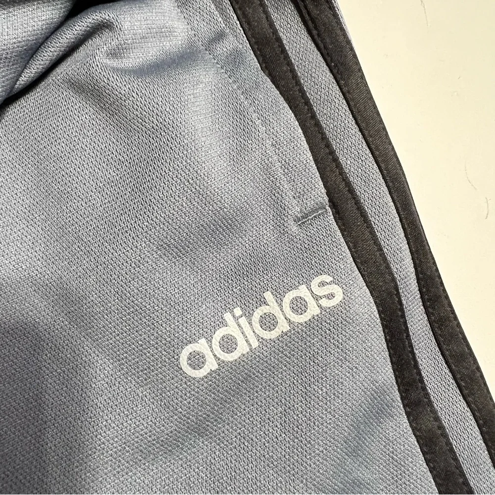 Adidas Gray‎ Sweatpants with Signature Stripes - Picture 3 of 3